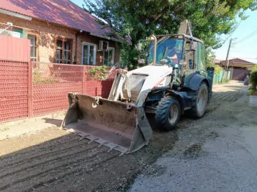 Экскаватор-погрузчик TEREX TLB 825
