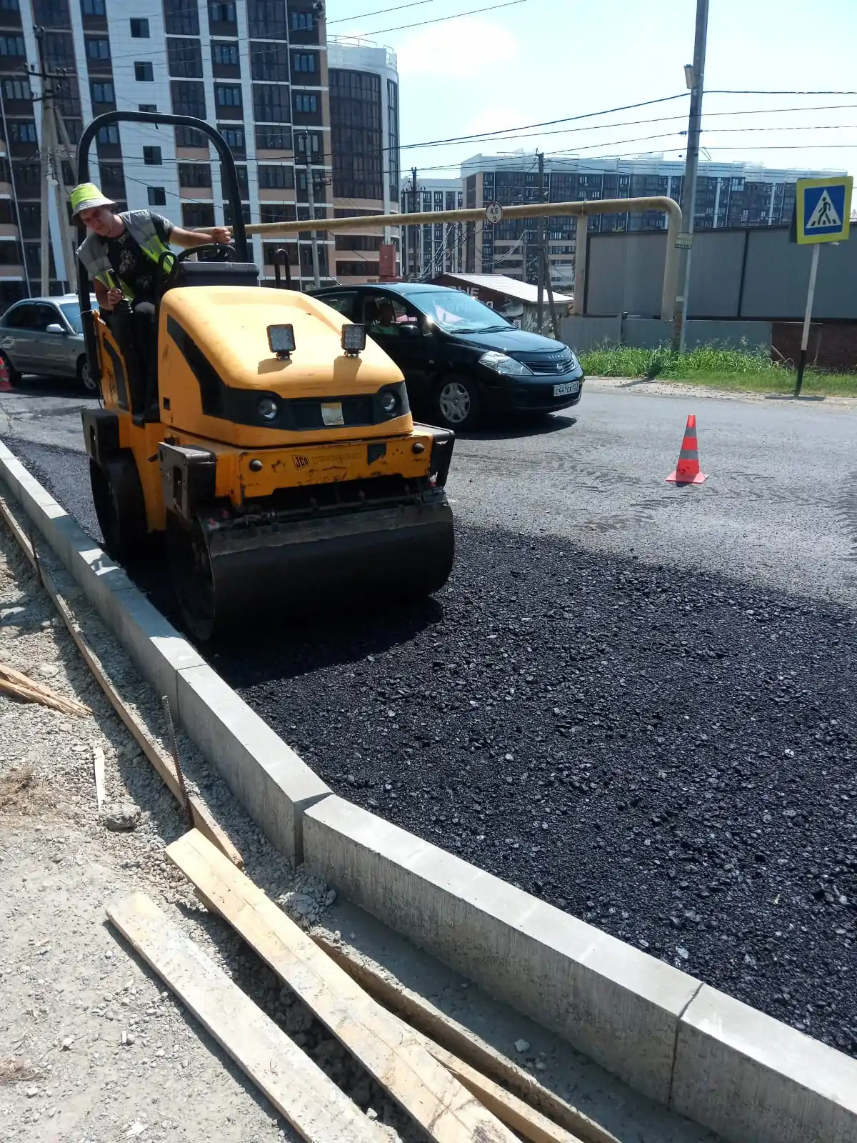 Тротуарный каток JCB VMT 260